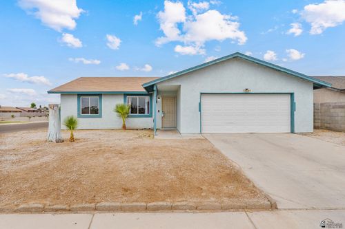 1718 S 47th Dr, Yuma, AZ, 85364-9407 | Card Image