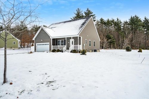 18 Memory Ln, Loudon, NH, 03307-1023 | Card Image