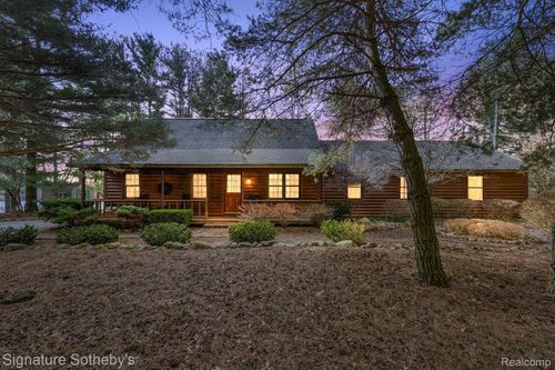 7699 Minnick Rd, Harbor Beach, MI, 48441-8223 | Card Image