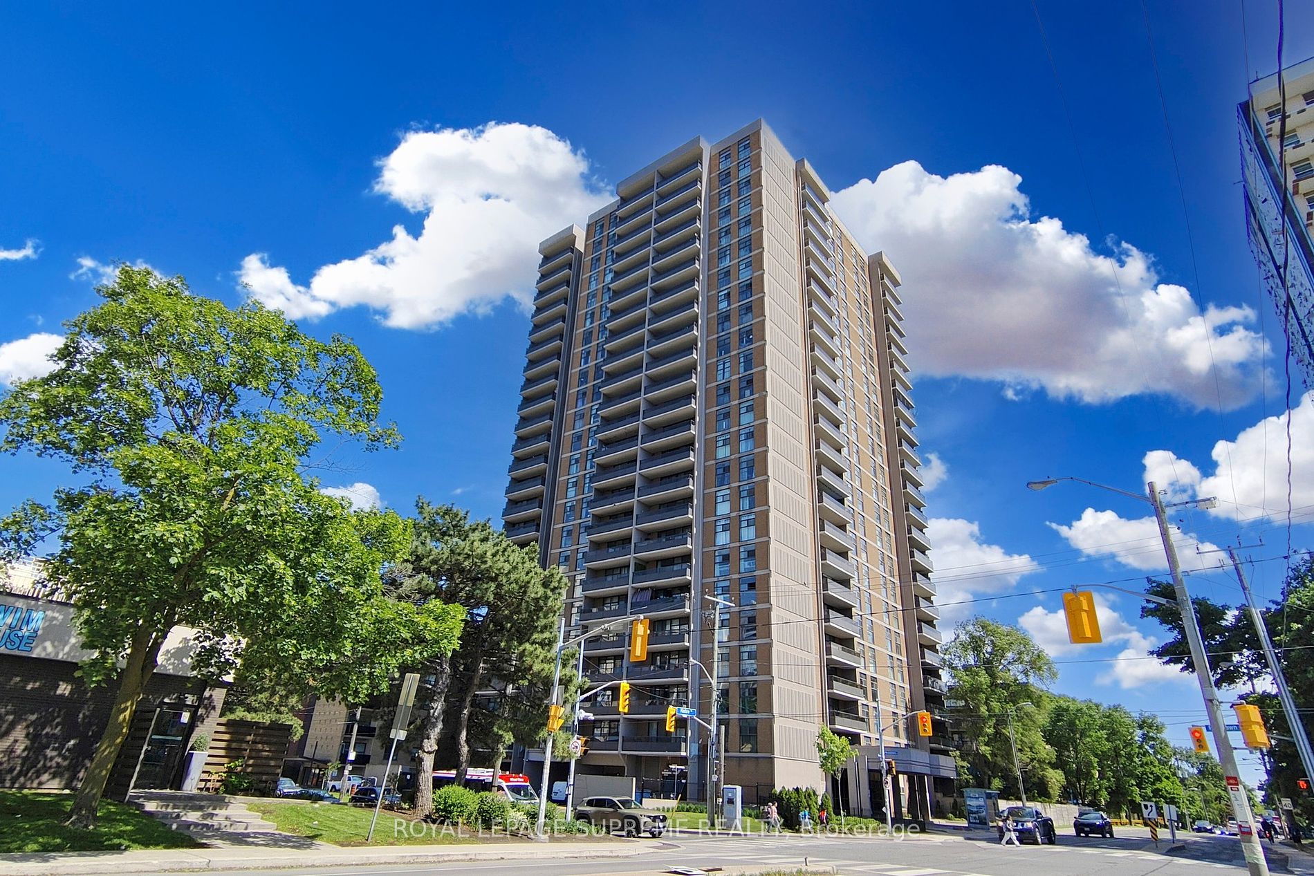 401 135 Marlee Ave, For Sale in Toronto Zoocasa