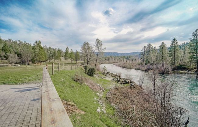 looking down river | Image 12