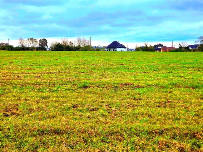808 Chuckwagon Trl, Home with 0 bedrooms, 0 bathrooms and null parking in Angleton TX | Image 6