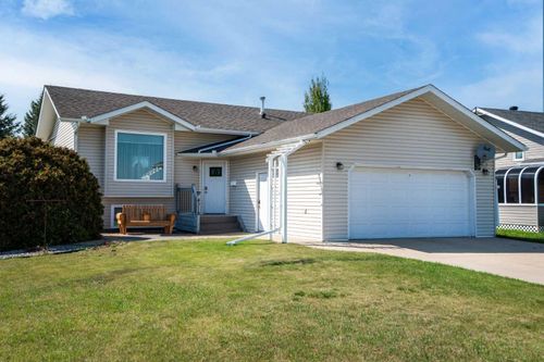 4318 60 Ave, Innisfail, AB, T4G1L2 | Card Image