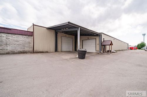 518 S State St, Shelley, ID, 83274-1470 | Card Image