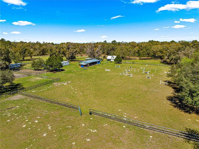 15950 Ne 50 Th St, Home with 4 bedrooms, 2 bathrooms and null parking in WILLISTON FL | Image 36