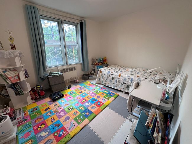APT-2A - 209 18 Th Ave, Home with 2 bedrooms, 1 bathrooms and 1 parking in Bayside NY | Image 15
