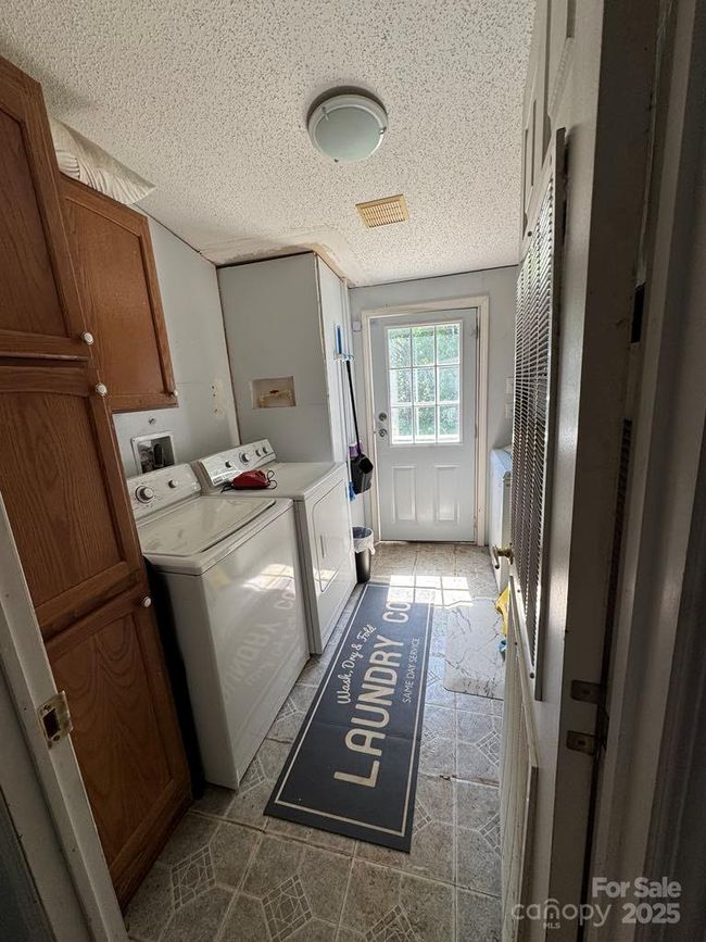 2194 Sterling Ridge Dr, House other with 4 bedrooms, 2 bathrooms and null parking in Newton NC | Image 14