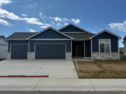 3177 Barley Grass Dr, Wellington, CO, 80549-2424 | Card Image