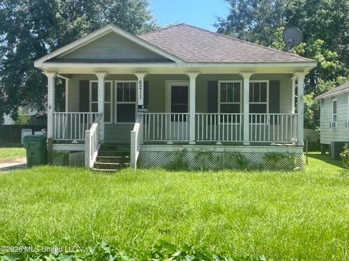 6211 W Forrest St, Bay Saint Louis, MS, 39520-8379 | Card Image