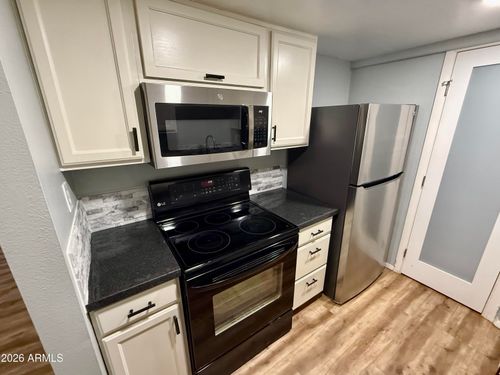 111-600 S Dobson Rd, Mesa, AZ, 85202-1811 | Card Image