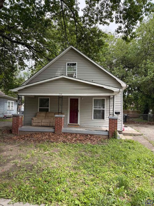 526 Lime St, Topeka, KS, 66616-1131 | Card Image