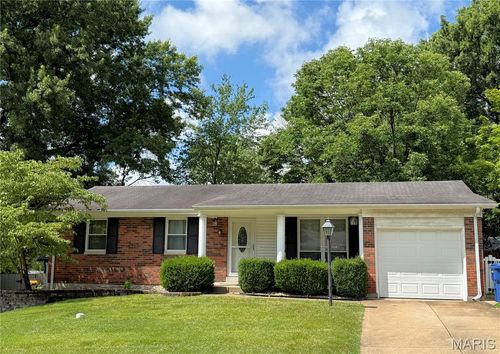 1270 Perdiz Ln, Fenton, MO, 63026-3604 | Card Image