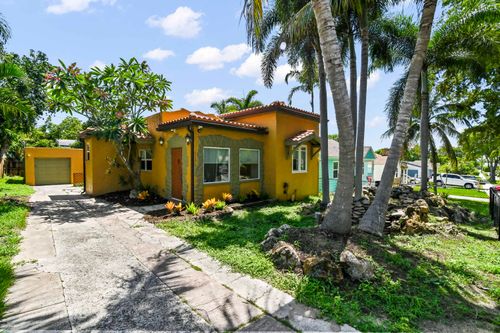 914 30th Ct, West Palm Beach, FL, 33407-5039 | Card Image