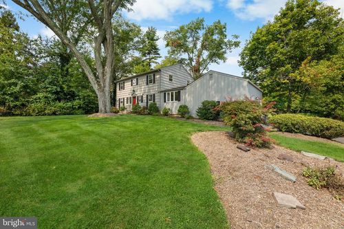 40 Dogwood Ln, Princeton, NJ, 08540-5629 | Card Image