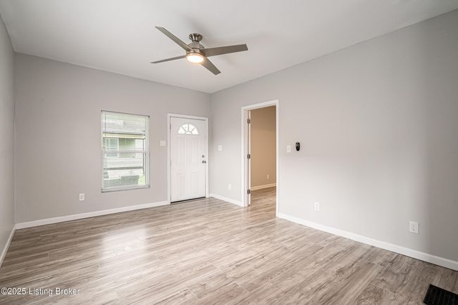 101 Saunders Ct, House other with 3 bedrooms, 2 bathrooms and null parking in Louisville KY | Image 13