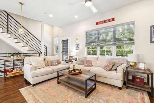 unit-10-5820 Bryan Pkwy, Dallas, TX, 75206-8545 | Card Image