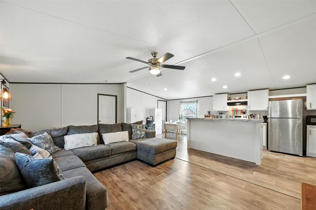 301 Eagle Pkwy, House other with 3 bedrooms, 2 bathrooms and null parking in Mabank TX | Image 16