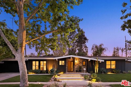 4735 Degovia Ave, Woodland Hills, CA, 91364-3715 | Card Image