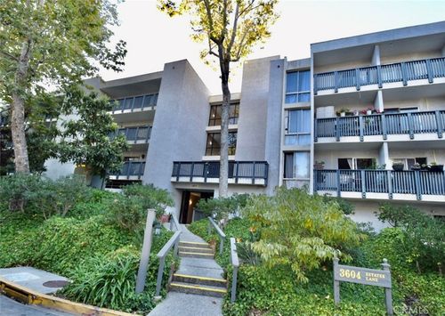 unit-210-3604 W Estates Ln, Rolling Hills Estates, CA, 90274-4172 | Card Image