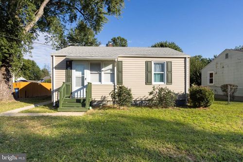 42 Swan St, ABERDEEN, MD, 21001-3830 | Card Image
