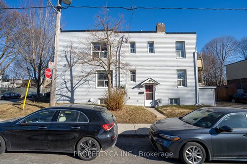 133 Drayton Ave, Toronto, ON, M4C3L8 | Card Image