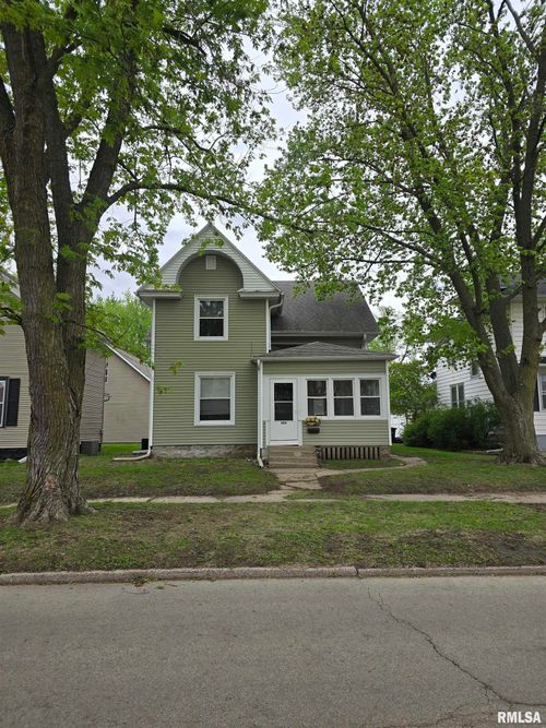 804 15th Ave, Fulton, IL, 61252-1346 | Card Image