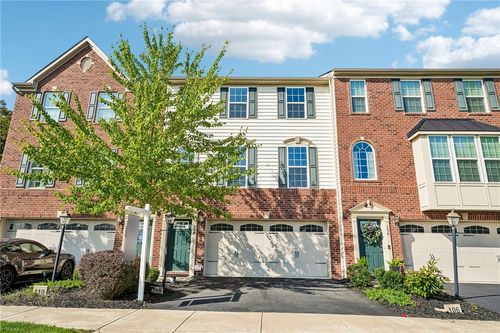 108 Noble Woods Dr, Coraopolis, PA, 15108-7301 | Card Image