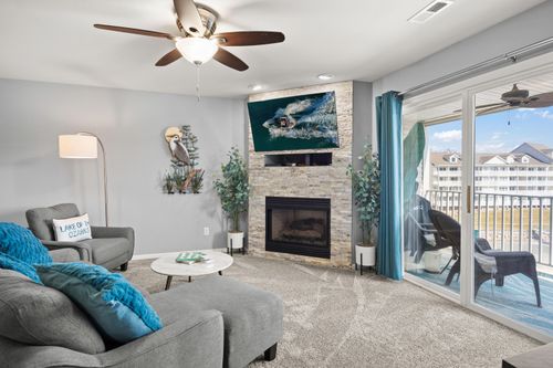 632-4800 Eagleview Dr, OSAGE BEACH, MO, 65065 | Card Image