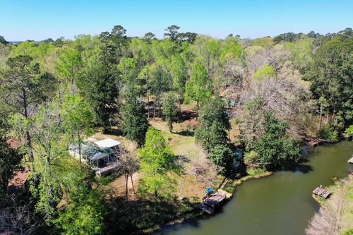 400 Driftwood Dr, Goodrich, TX, 77335-8325 | Card Image