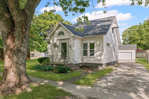 406 S Main St, Saint Joseph, IL, 61873-9154 | Card Image