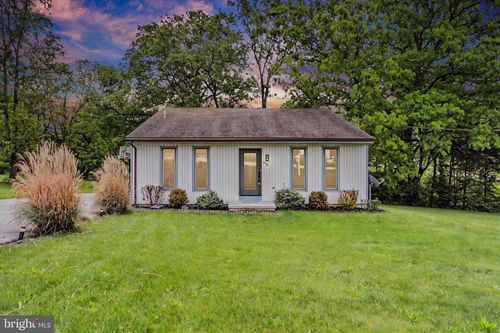 298 Lake Meade Dr, EAST BERLIN, PA, 17316-9372 | Card Image