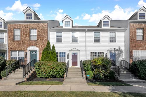 1010 Hartford Village Blvd, Columbus, OH, 43228-7100 | Card Image