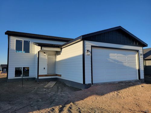 1157 Cobalt Dr, Rapid City, SD, 57701-6627 | Card Image