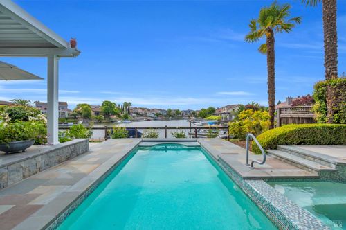 121 N Newport Dr, Napa, CA, 94559-4821 | Card Image