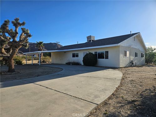 6646 Juniper Ave, 29 Palms, CA, 92277-3041 | Card Image
