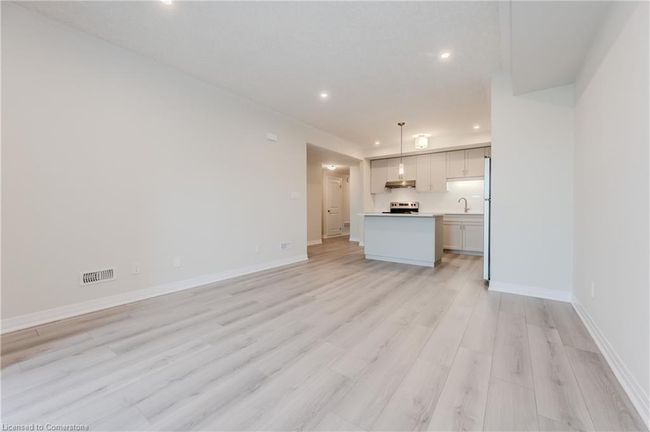 D057 - 142 Foamflower Pl, Townhouse with 3 bedrooms, 2 bathrooms and 1 parking in Waterloo ON | Image 14
