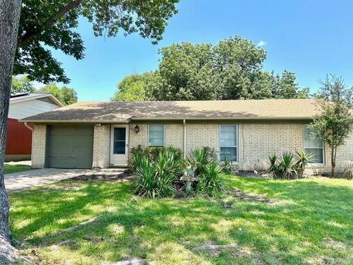 2430 May Ln, Grand Prairie, TX, 75050-2923 | Card Image