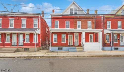 21 Short St, Trenton, NJ, 08618-3116 | Card Image