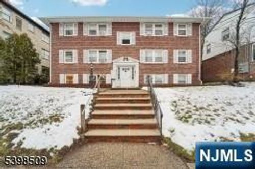 357 Franklin St, Bloomfield, NJ, 07003-3419 | Card Image