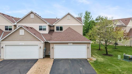 d-12122 Yancy St Ne, Blaine, MN, 55449-5732 | Card Image