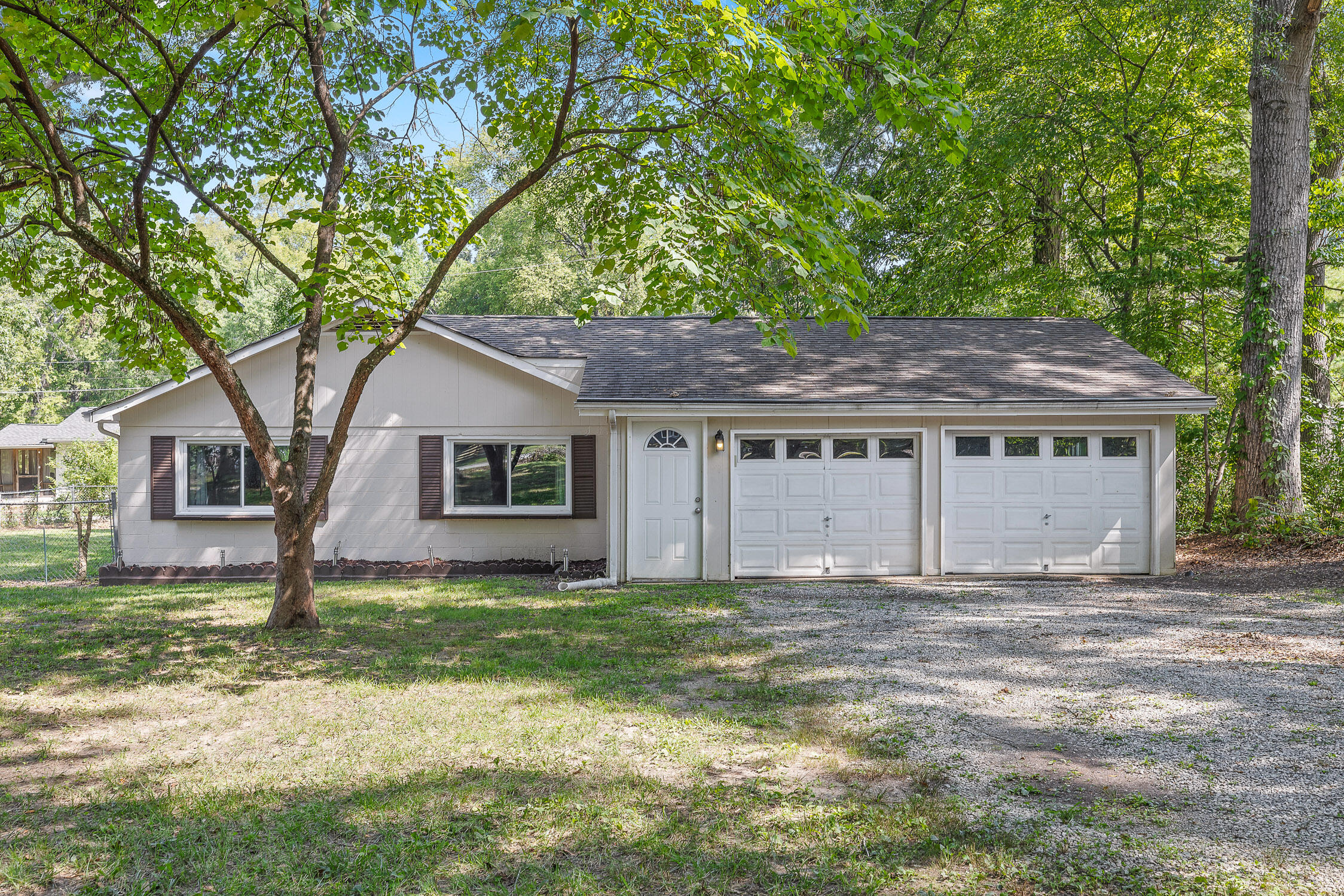 Hamill Rd, Hixson, TN 37343