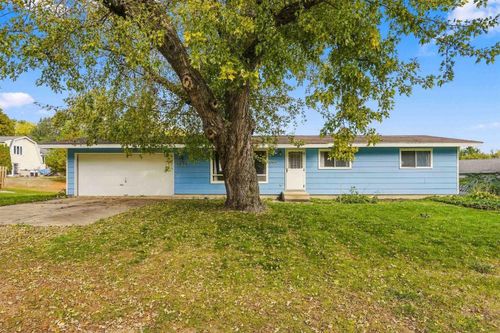 1024 Triangle Drive, Shell Rock, IA, 50670 | Card Image