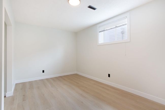432 Rocky Ridge Drive Nw, House other with 5 bedrooms, 3 bathrooms and 4 parking in Calgary AB | Image 22