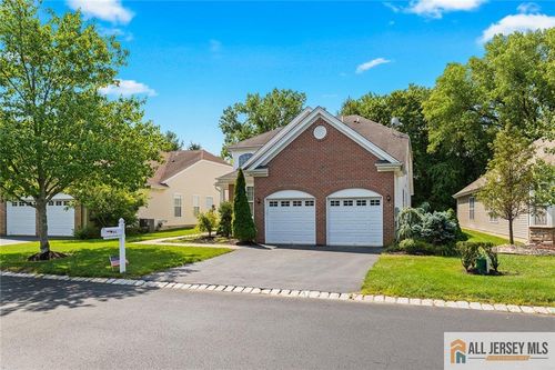 95-95 Crescent Way, Monroe, NJ, 08831-3762 | Card Image