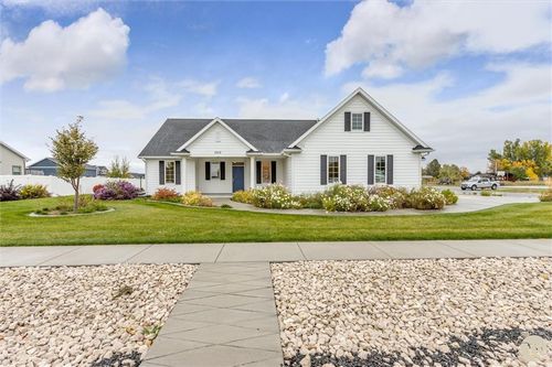 6919 Skycrest Dr, Billings, MT, 59106-3112 | Card Image