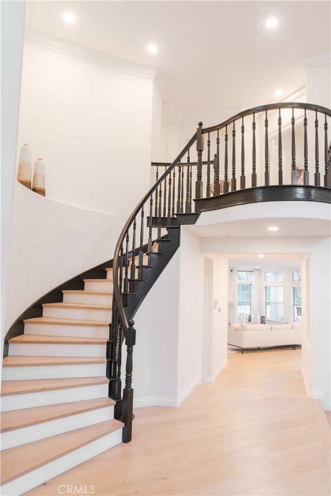 27153 Woodbluff Rd, House other with 5 bedrooms, 5 bathrooms and 3 parking in Laguna Hills CA | Image 17