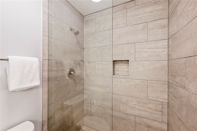 Bathroom | Image 10