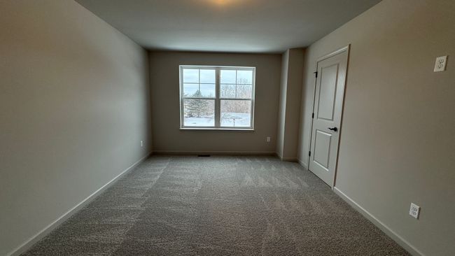 29977 Center St, Condo with 2 bedrooms, 3 bathrooms and null parking in New Hudson MI | Image 17