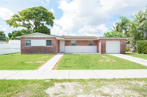 15410 Lincoln Dr, Homestead, FL, 33033-2621 | Card Image
