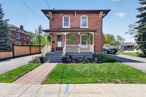 230 Centre St N, Napanee, ON, K7R1P1 | Card Image